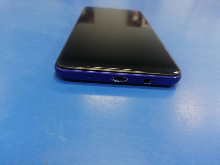 Tecno spark 6 4/64gb