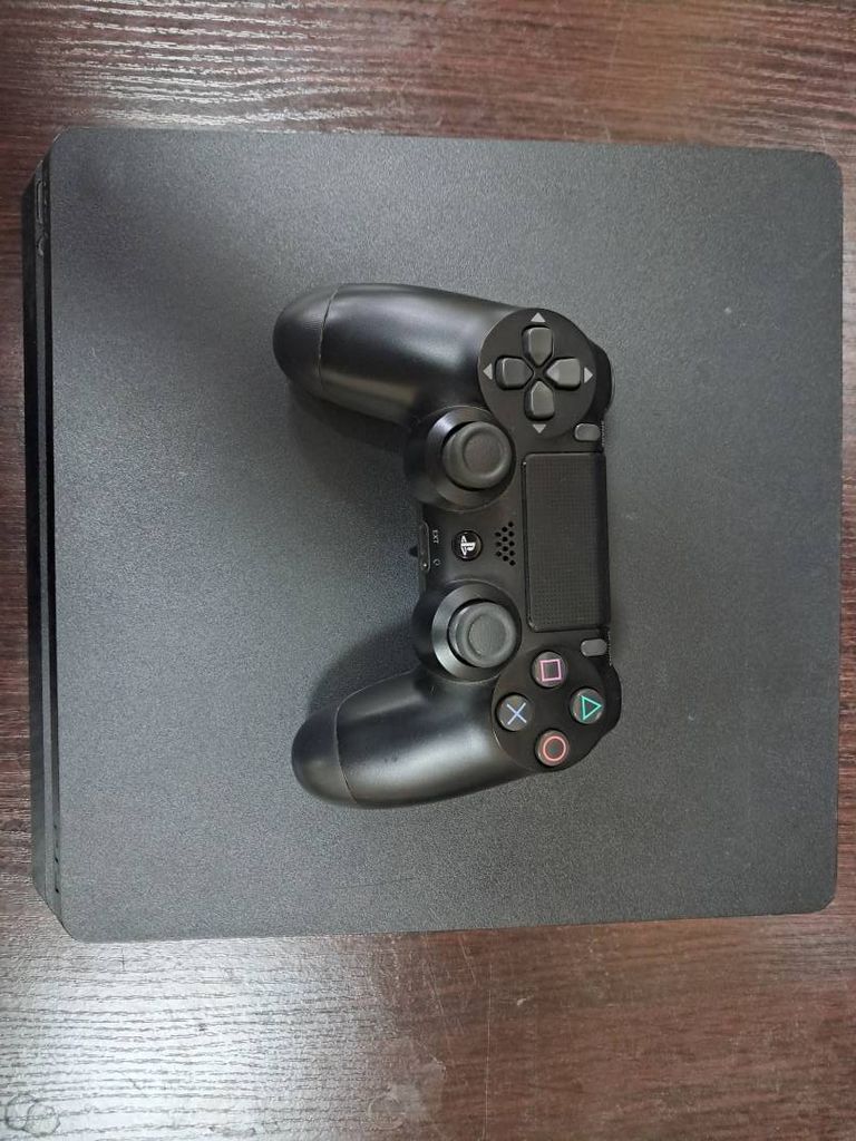 Sony ps 4 slim cuh-2216a 500gb