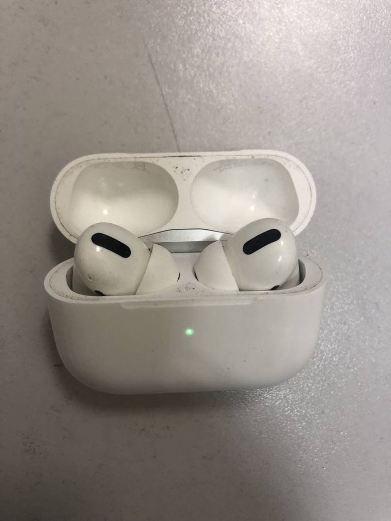 Apple AirPods Pro (MWP22)