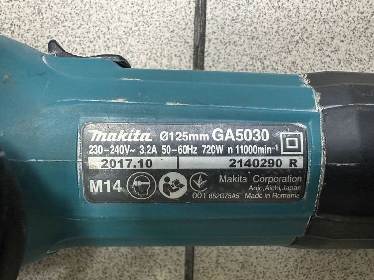 Дешево Makita GA5030 з ломбарду