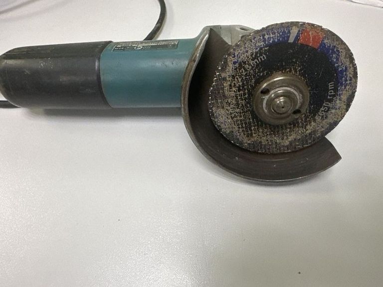 Оголошення Makita 9558HN Б/У