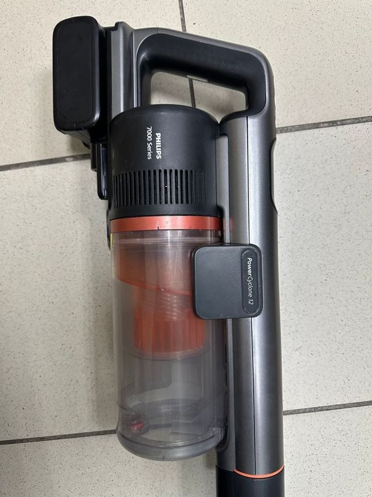 Розпродаж Philips 7000 series aqua xc7055/01, продавець Техноскарб