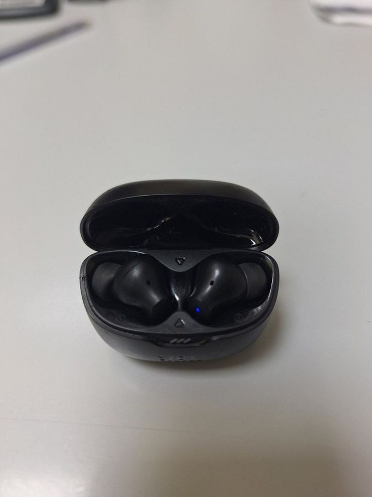 Оголошення Jbl tune beam Б/У