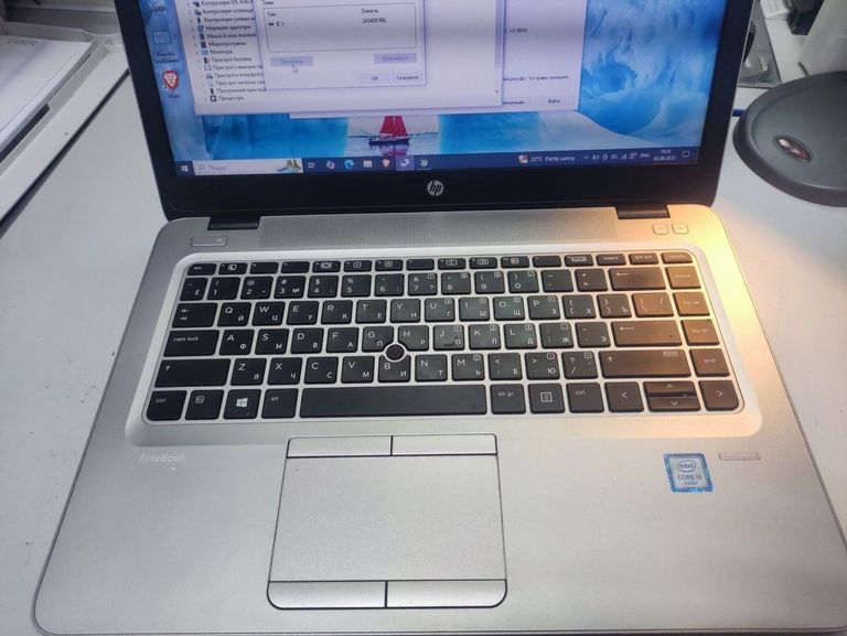 Дешево Hp 14/core i5-6300u/ram8gb /hdd *відсутній/ssd 256 gb/*інтегрована з ломбарду