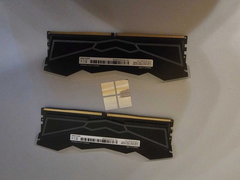 Купить Team Group T-Force Delta RGB 32GB 288-Pin PC RAM DDR5 7200 (PC5 57600) Б/У