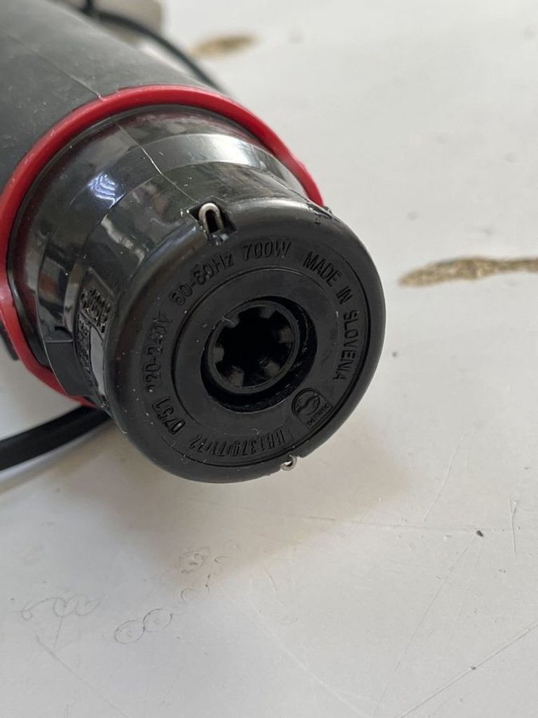 Дешево Philips hr 1370 з ломбарду