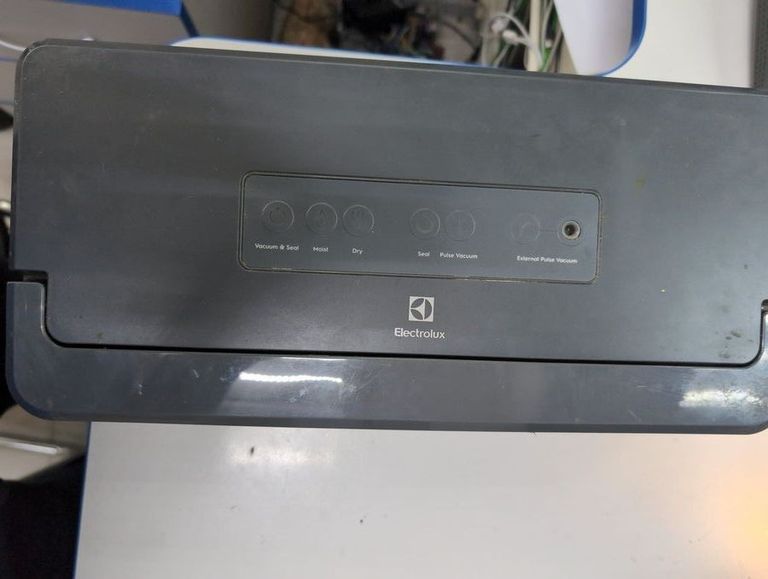 Оголошення Electrolux e6vs1-6ag Б/У