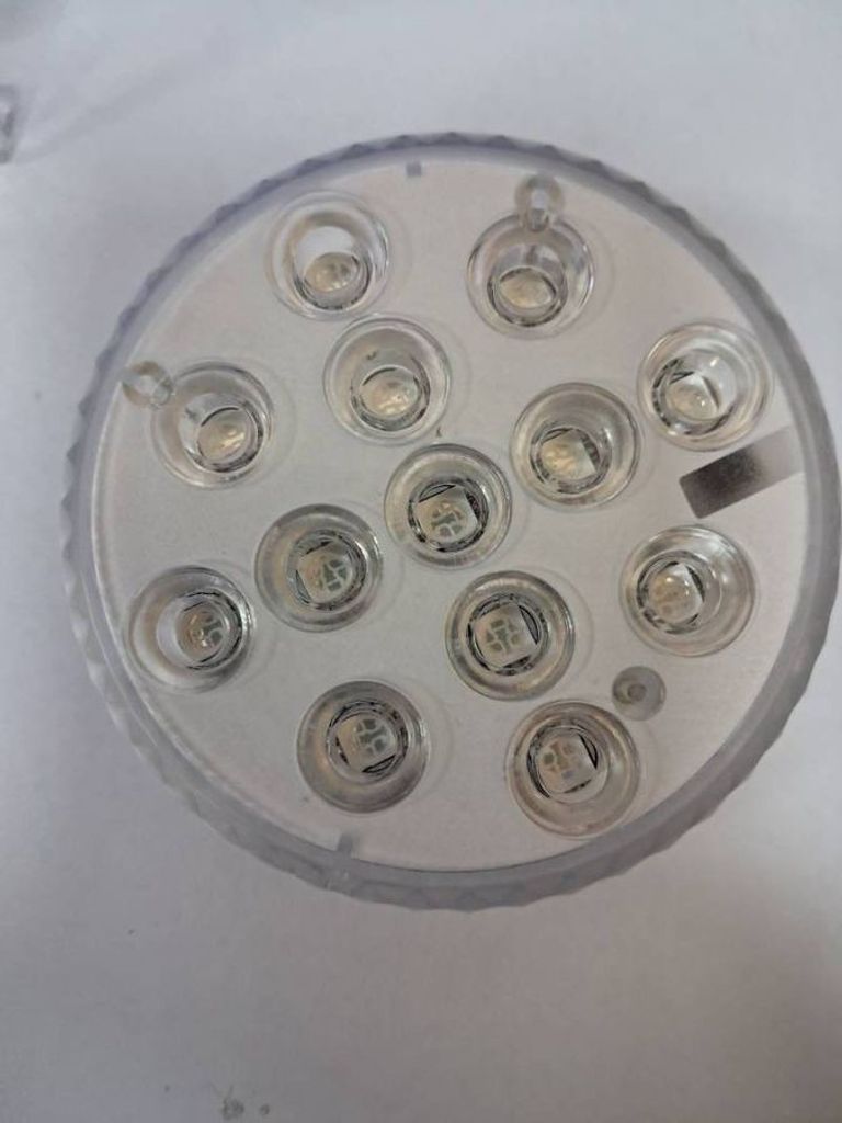 Дешево China різнокольорові з ломбарду