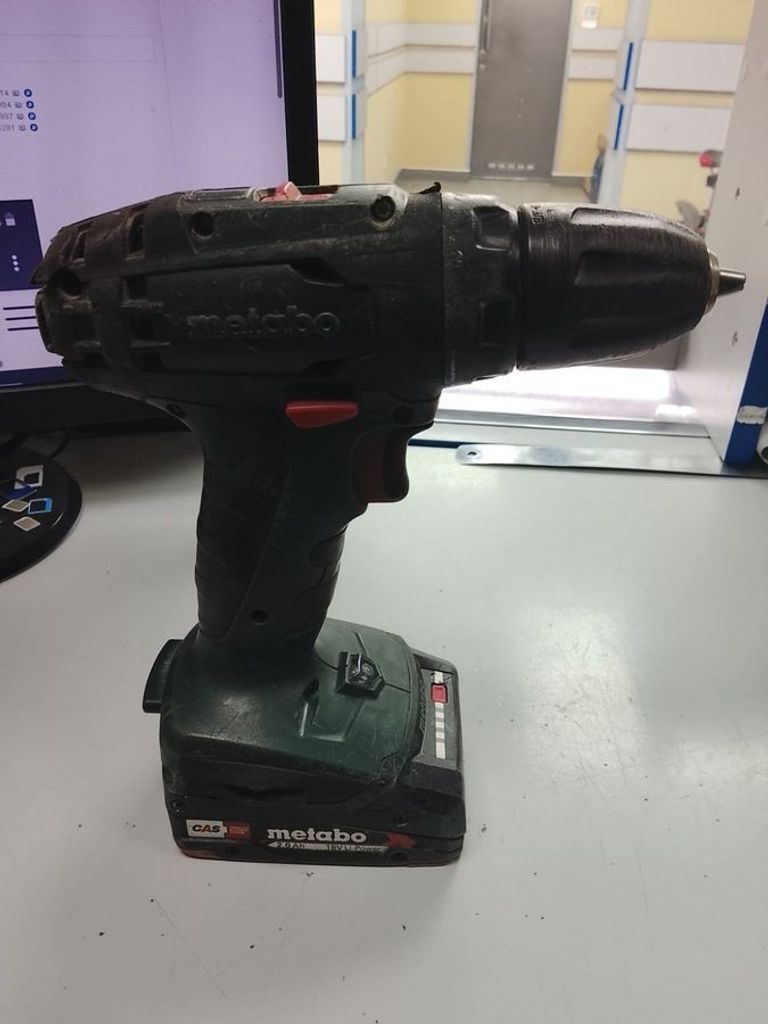 Дешиво Metabo bs18l/bs18l/3акб 2ah18v/зп с ломбарда