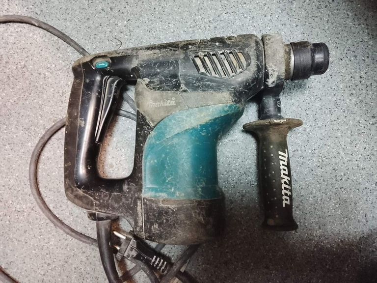 Объявление Makita HR2810 Б/У