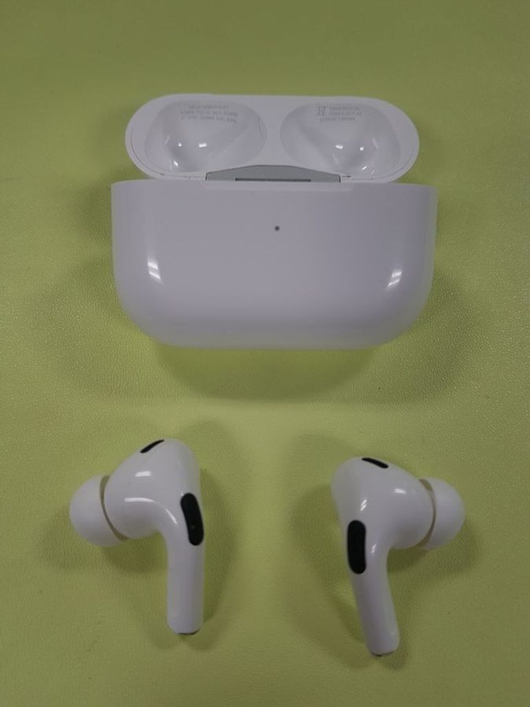 Apple airpods pro 2nd generation with magsafe charging case usb-c Код:01-200810599. Зображення 5