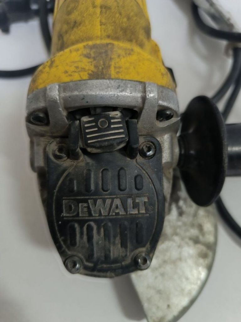 Купити Dewalt DWE4057 Б/У