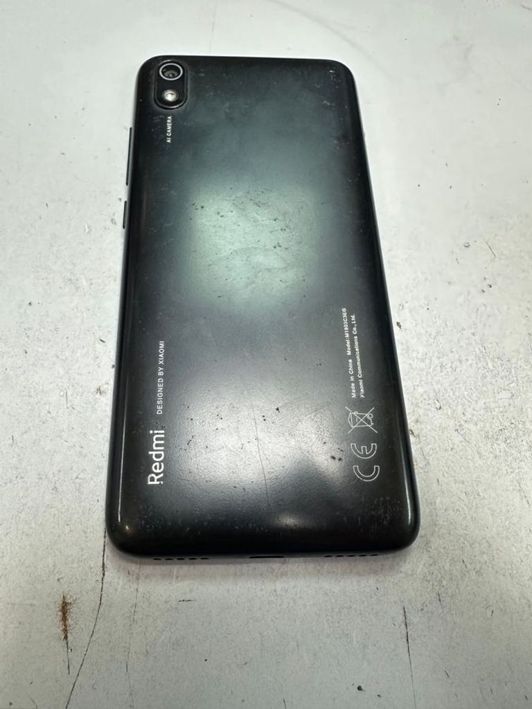 Дешиво Xiaomi Redmi 7a 2/32GB Black с ломбарда