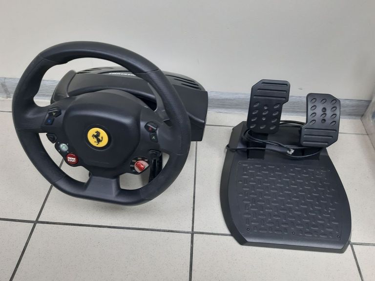 Купить Thrustmaster Ferrari 458 italia (4460094) Б/У