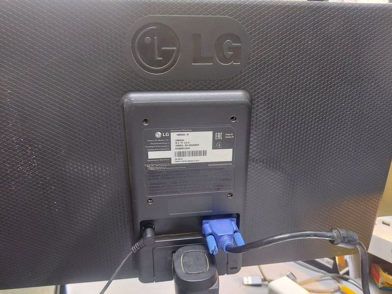 Купити Lg 19m35 Б/У