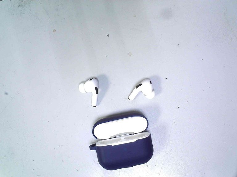 Дешево Apple airpods pro 2nd generation with magsafe charging case usb-c з ломбарду