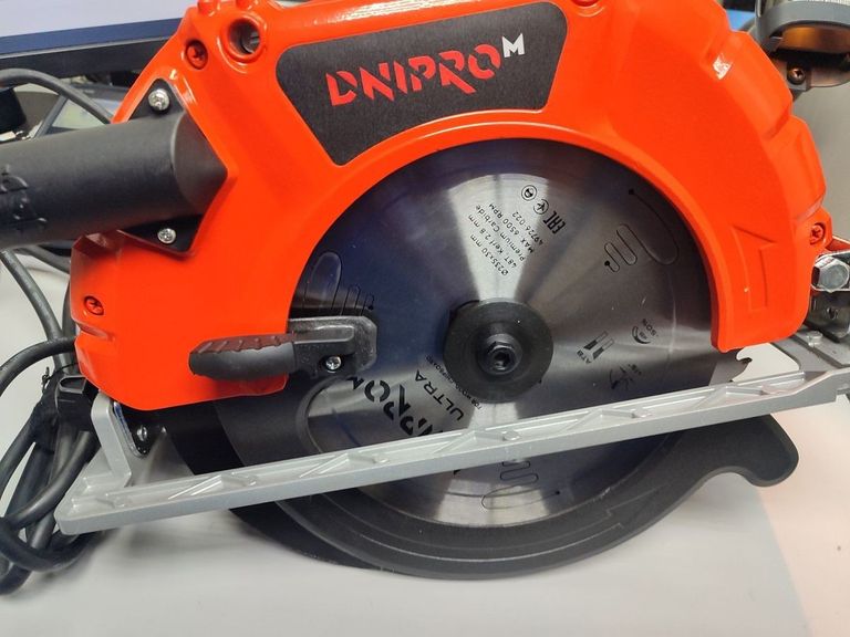 Дешиво Dnipro-M cs-235in с ломбарда