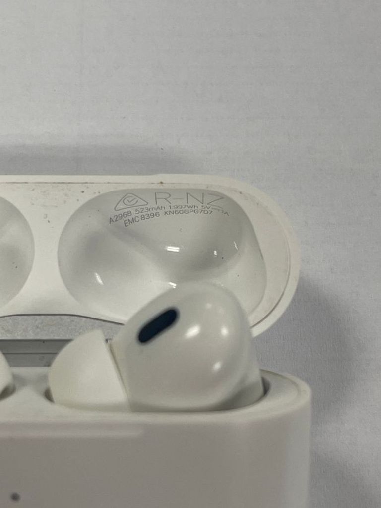 Объявление Apple airpods pro 2nd generation with magsafe charging case usb-c Б/У