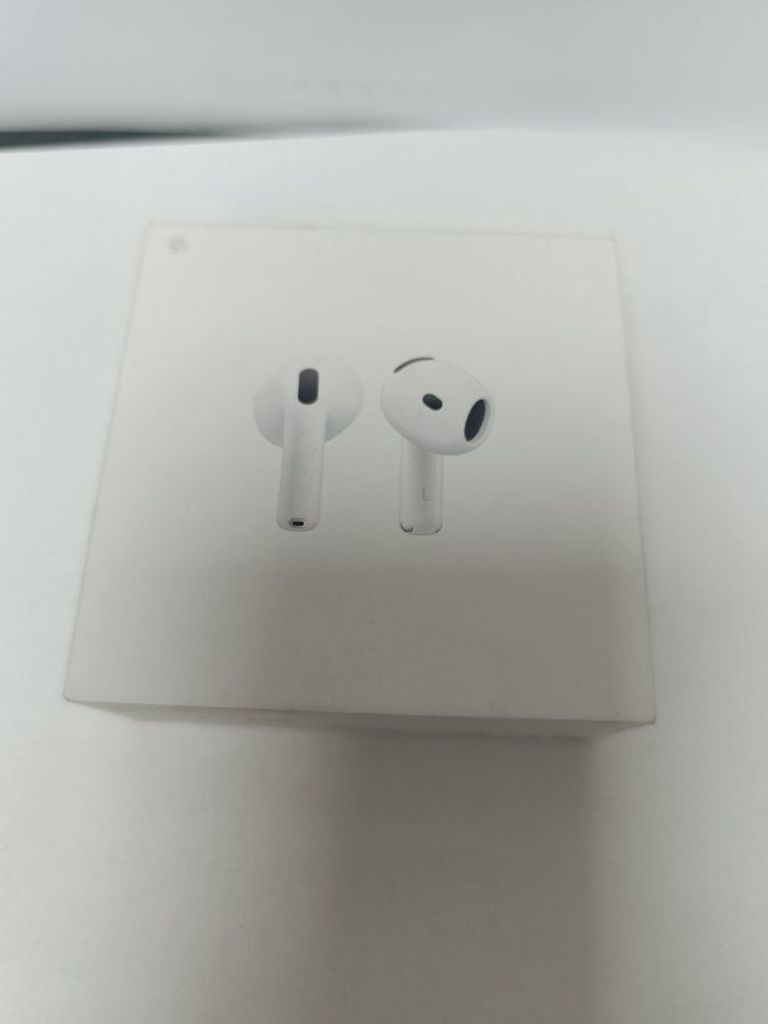 Купить Apple airpods 4 Б/У