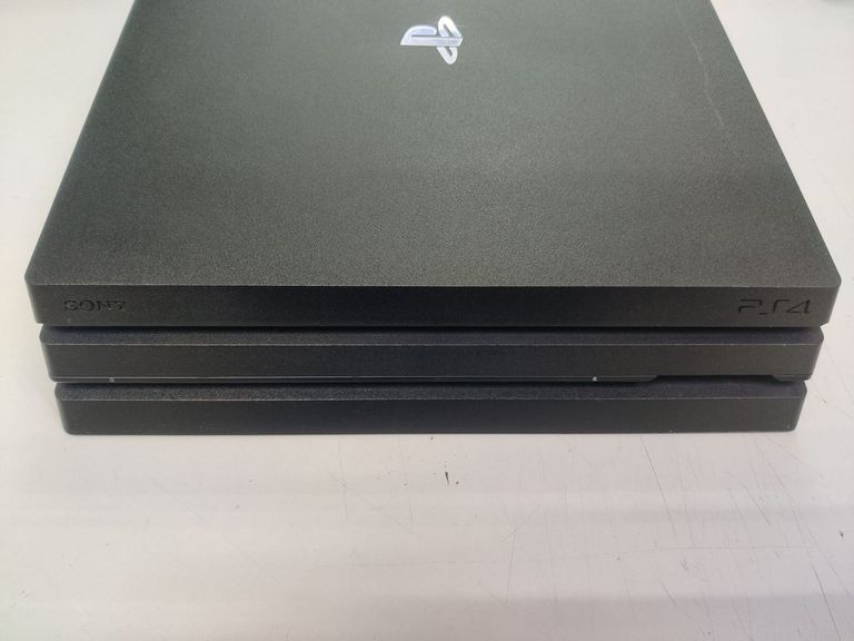 Дешево Sony playstation 4 pro 1tb з ломбарду