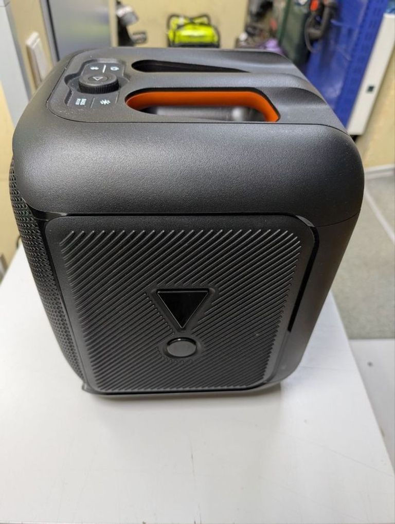 Дешиво Jbl partybox encore essential с ломбарда