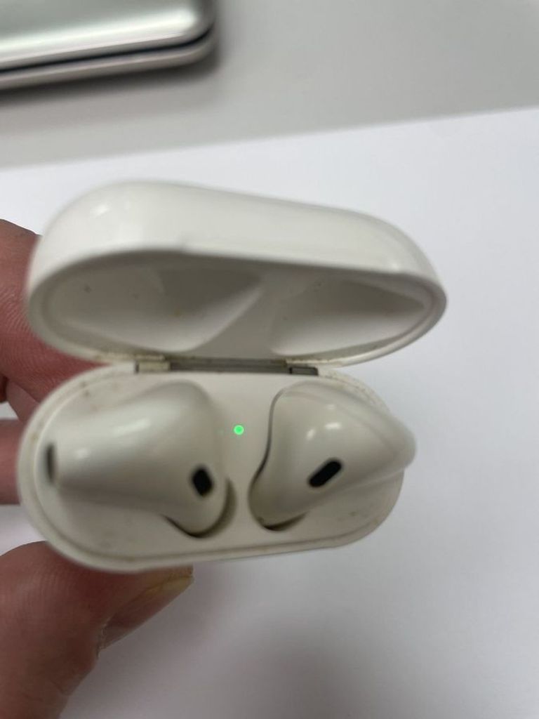 Купити Apple airpods 2nd generation a1602, a2031, a2032 Б/У