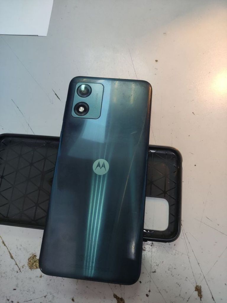 Объявление Motorola moto e13 2/64gb Б/У