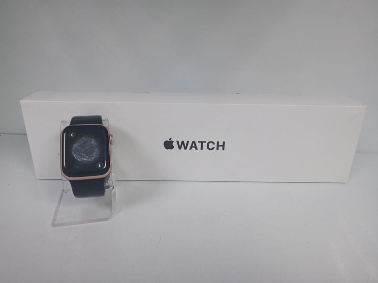 Дешиво Apple watch se gps 40mm aluminum case с ломбарда