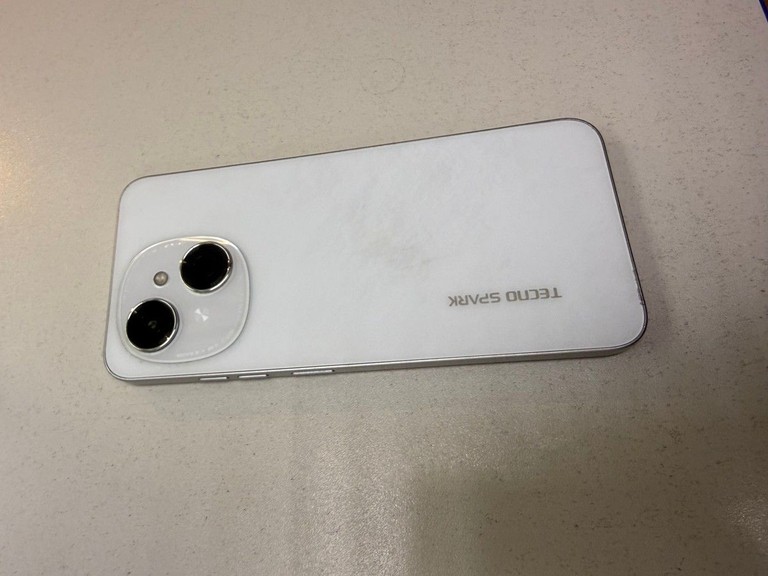 Купити Tecno spark go 1 kl4 4/64gb Б/У