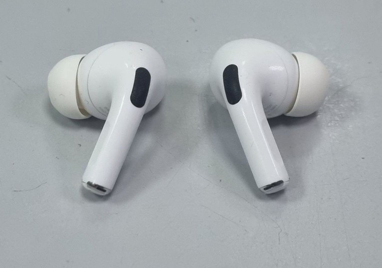 Apple airpods pro 2nd generation magsafe Код:01-200939812. Изображение 11