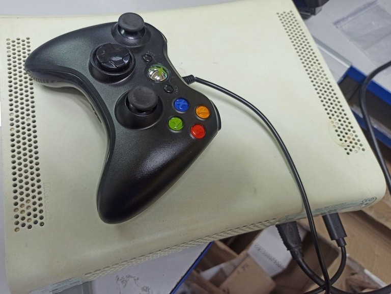 Купити Microsoft xbox360 120gb Б/У