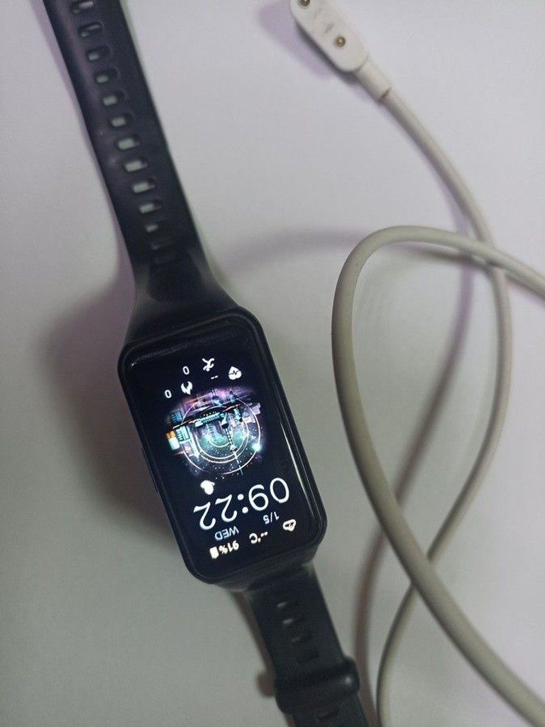 Дешиво Honor arg-b39 с ломбарда