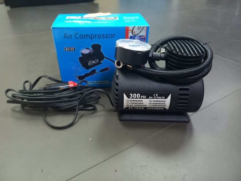 Купити Air Compressor dc-12v / 300 psi Б/У