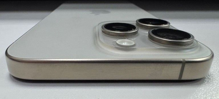 Apple iphone 15 pro max 256gb Код:01-200966692. Изображение 11