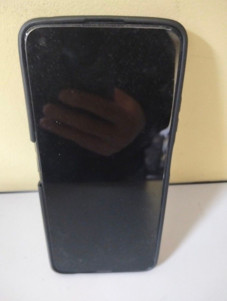 Дешиво Realme 9 5g 4/128gb с ломбарда