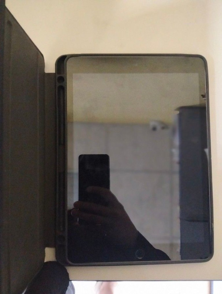 Дешево Apple ipad 10.2 2021 wi-fi 64gb з ломбарду