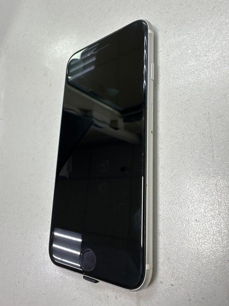 Apple iphone se 2022 64gb Код:01-200983608. Изображение 5