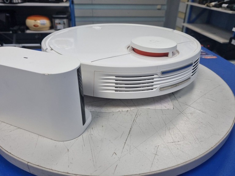 Дешиво Xiaomi mijia mi robot vacuum-mop p stytj02ym с ломбарда