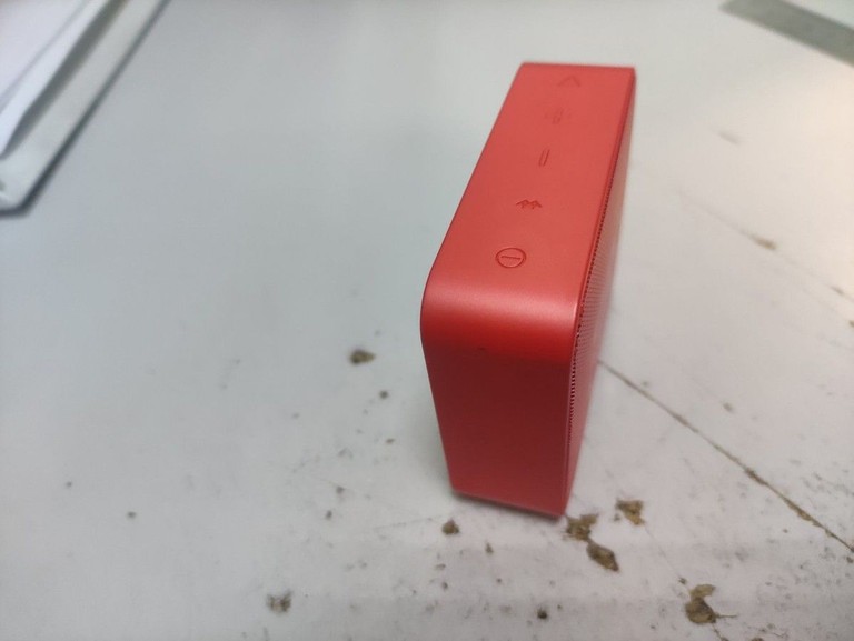 Оголошення Jbl go essential Б/У