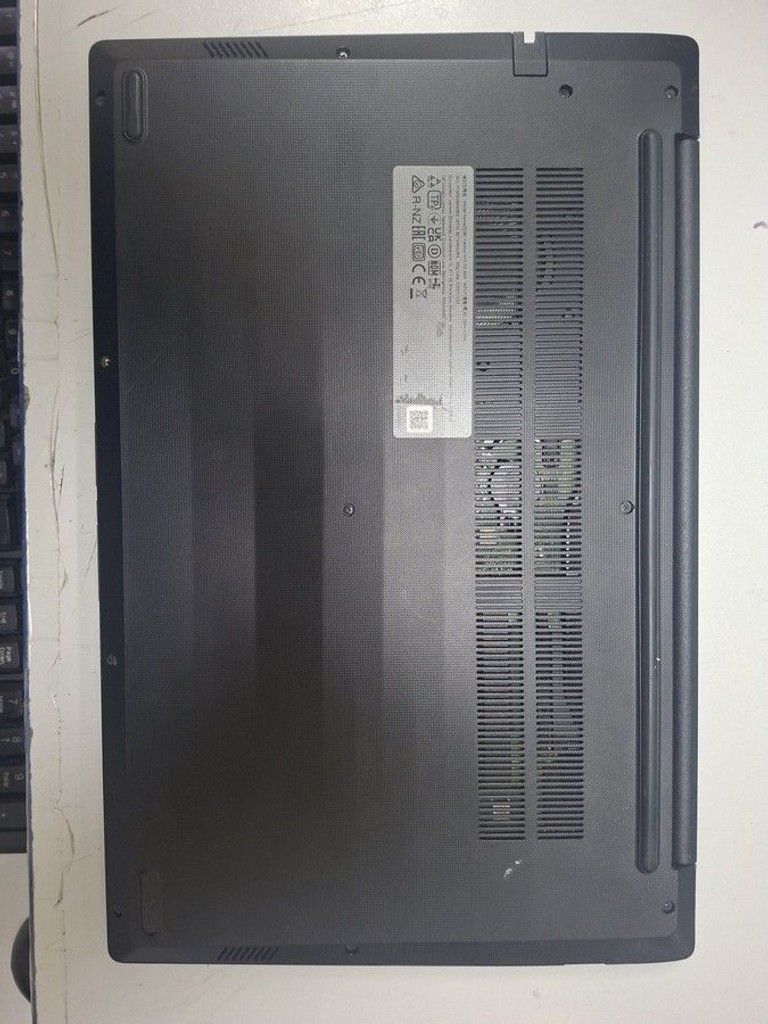 Оголошення Lenovo 15/ryzen 5 5625u ddr4/8gb ddr4/hdd *відсутній/ssd 256 gb/*інтегрована Б/У