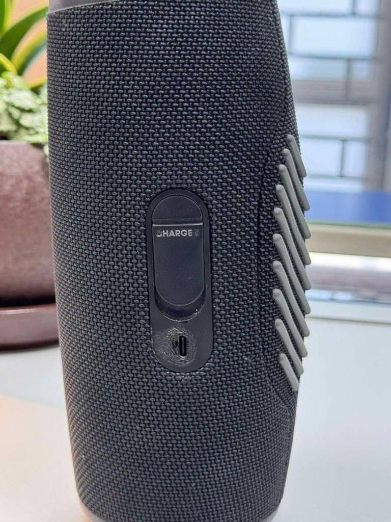 Объявление Jbl charge 5 Б/У