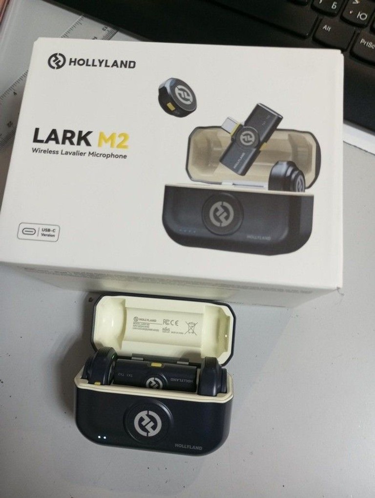 Дешево Hollyland Lark M2 Duo with Lightning Plug з ломбарду