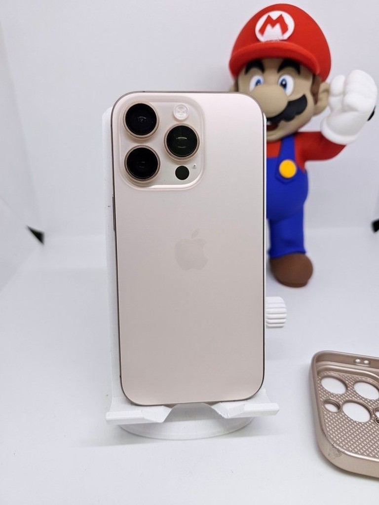 Apple iPhone 16 Pro 128GB eSIM Desert Titanium (MYMC3) Код:01-201075289. Зображення 7
