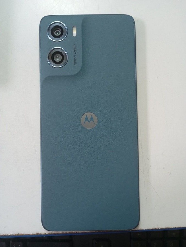 Дешиво Motorola moto g06 4g 4/128gb с ломбарда