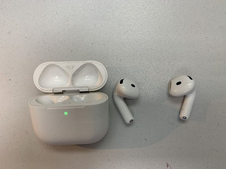 Объявление Apple airpods 4 Б/У