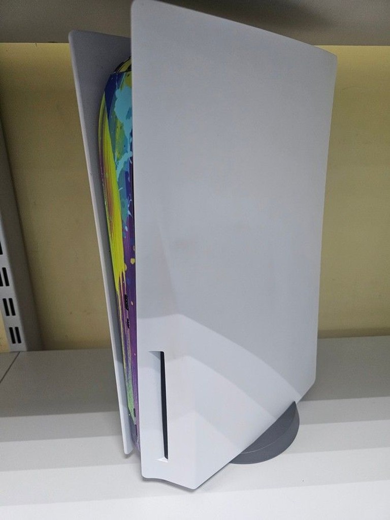 Дешиво Sony PlayStation 5 825GB с ломбарда
