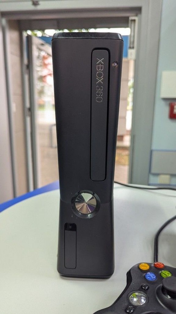 Объявление Microsoft xbox360 slim 250gb Б/У