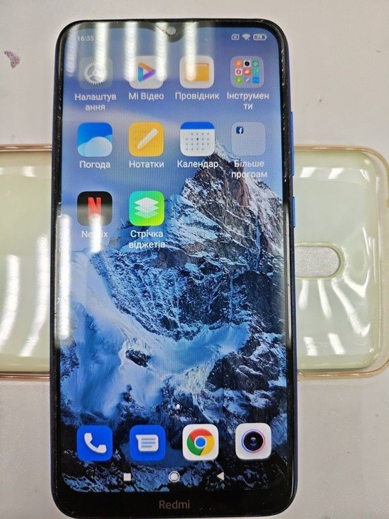 Купити Xiaomi Redmi 8A 2/32GB Black Б/У