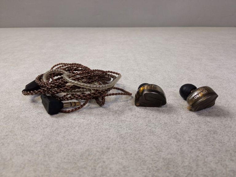 Дешево Pro kz-zsn з ломбарду