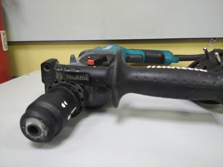 Makita hr 2470t